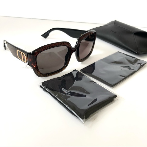 Dior Sunglasses- NEW WITH TAGS - Picture 2 of 15